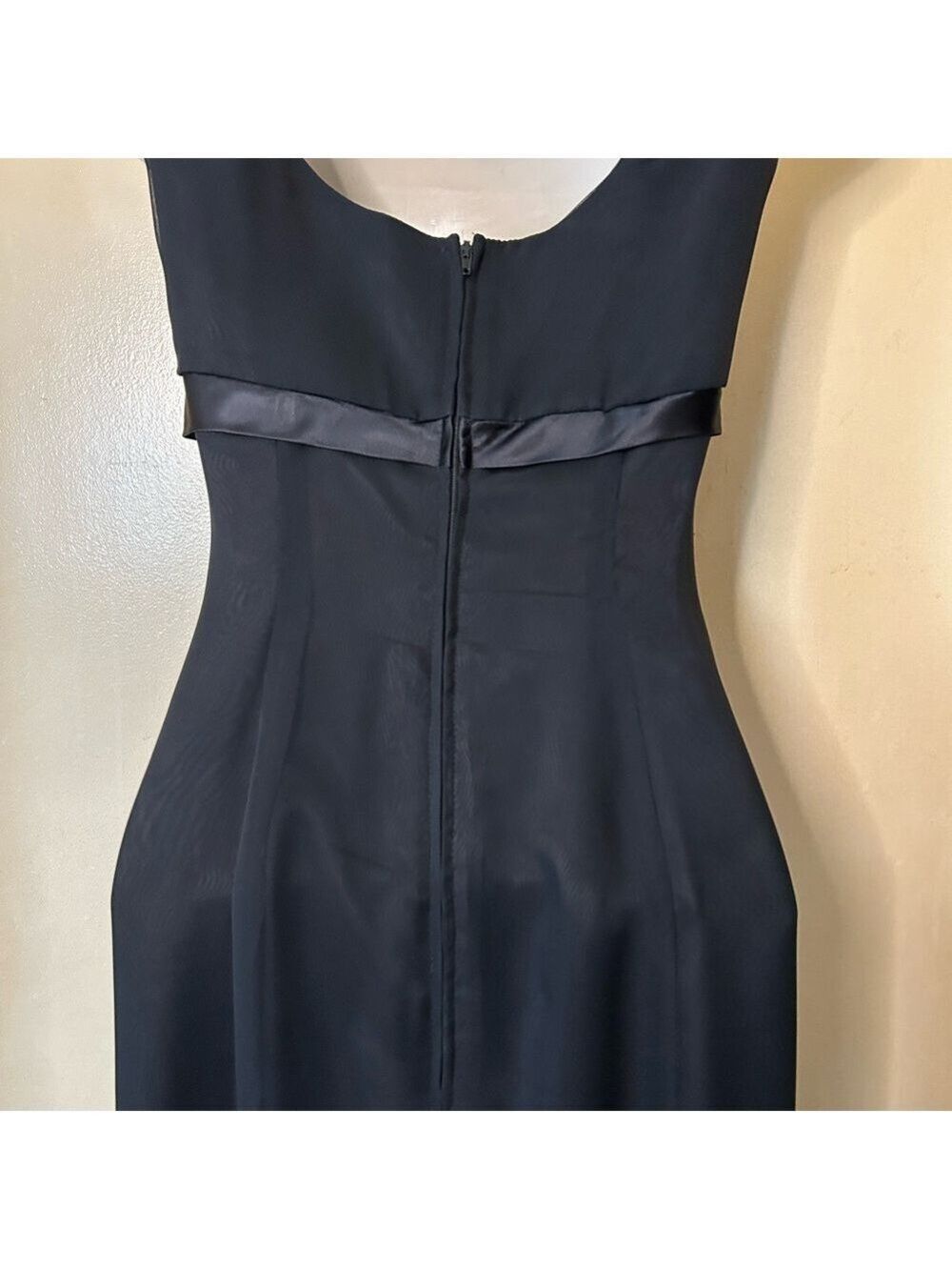 De Laru Vintage Black Maxi Dress with Bow and Sequin Detail size 4 - Picture 8 of 12